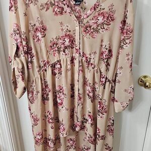 Torrid Floral Georgette Button Front Roll-Tab Sleeve Hi-Lo Tunic Top